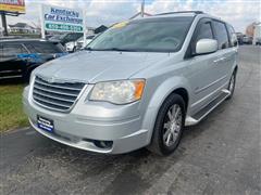 2009 Chrysler Town & Country 