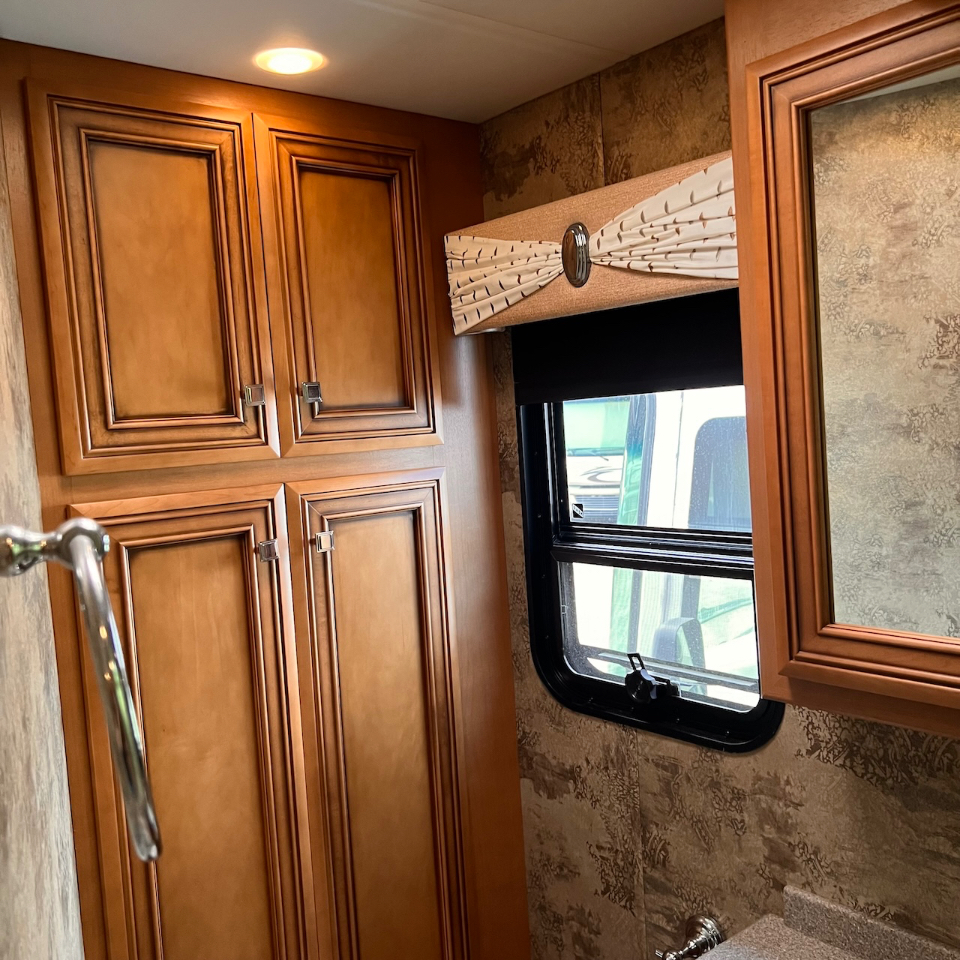 Newmar Bay Star  2017