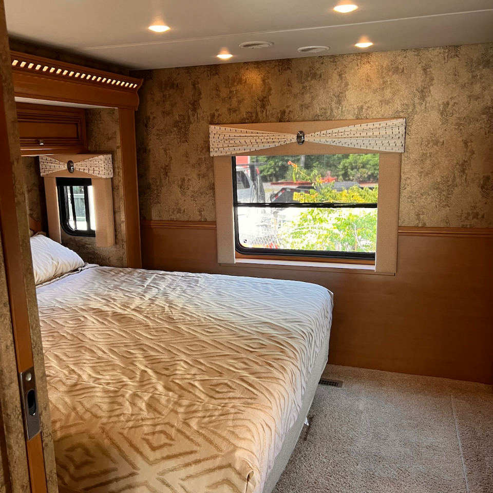 Newmar Bay Star  2017