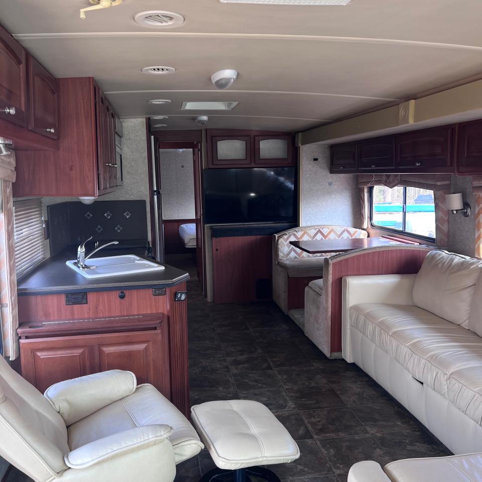 Winnebago Sightseer  2011