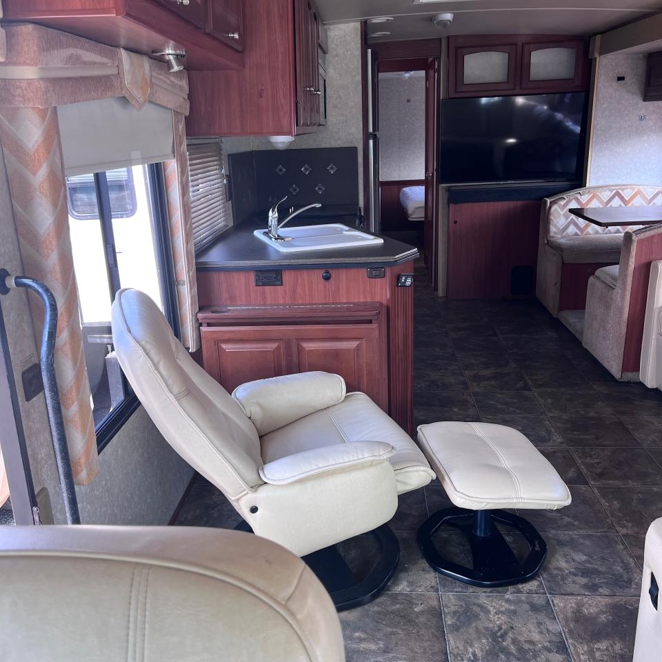 Winnebago Sightseer  2011