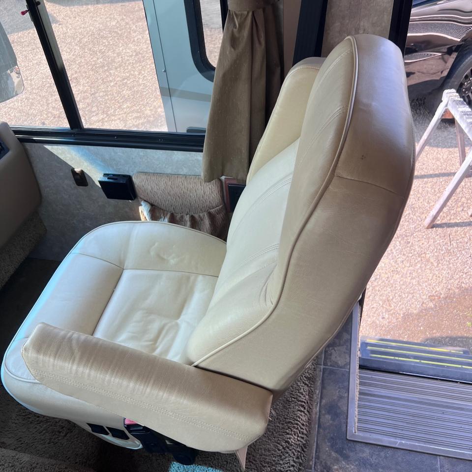 Winnebago Sightseer  2011