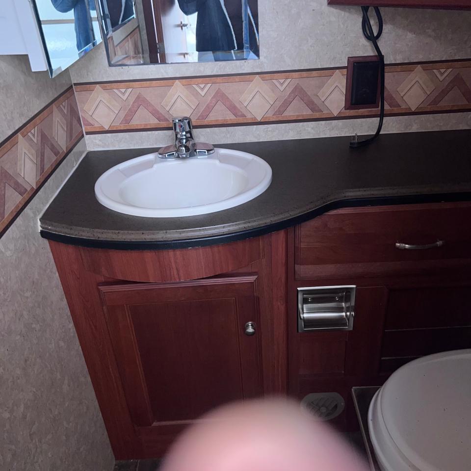 Winnebago Sightseer  2011