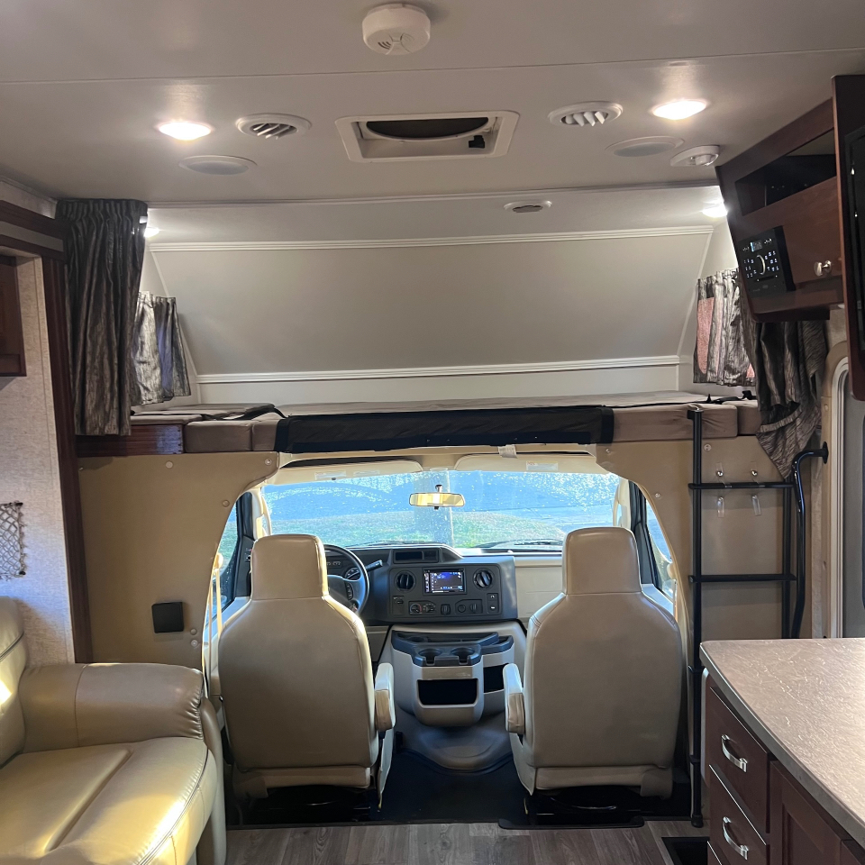 Forest River Sunseeker  2017