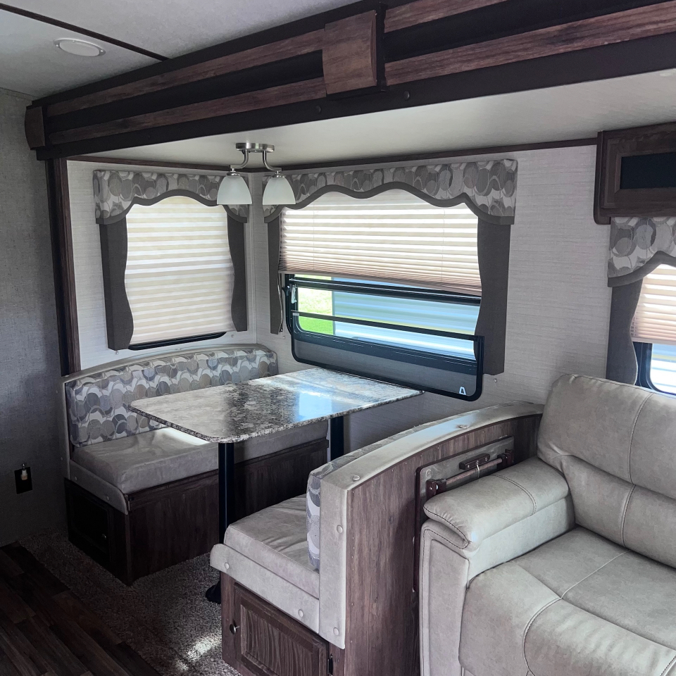 Keystone Cougar  2017