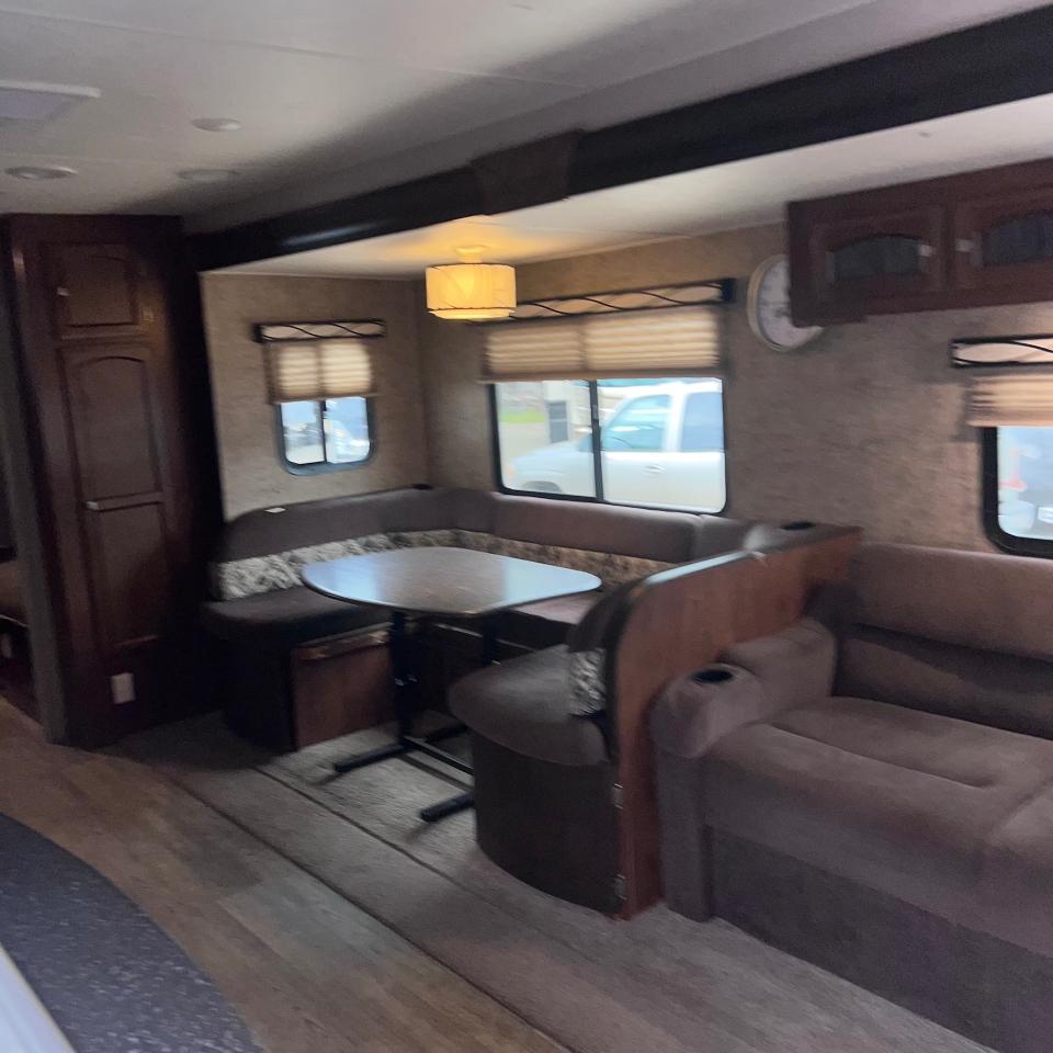 Coachmen Freedom Express  2017