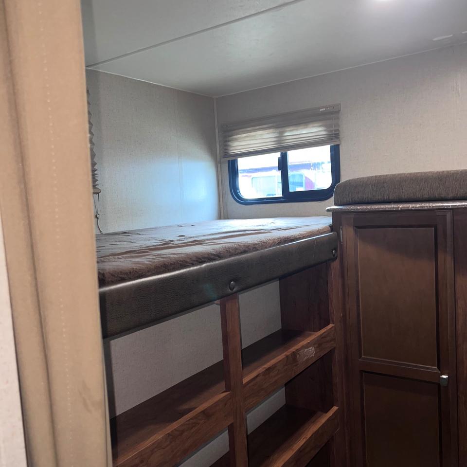 Coachmen Freedom Express  2017