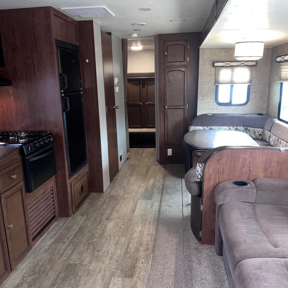 Coachmen Freedom Express  2017