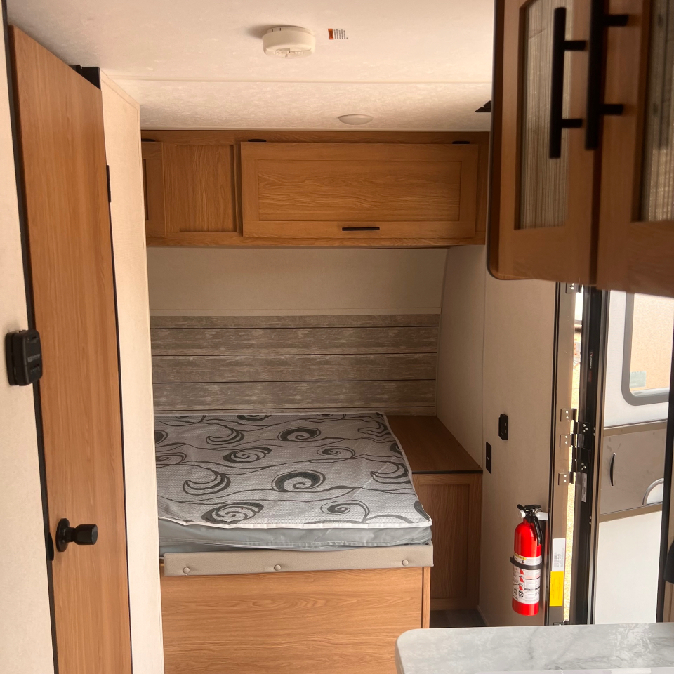 Forest River Avenger  2024