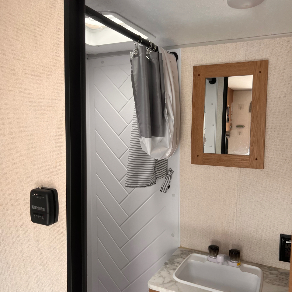 Forest River Avenger  2024