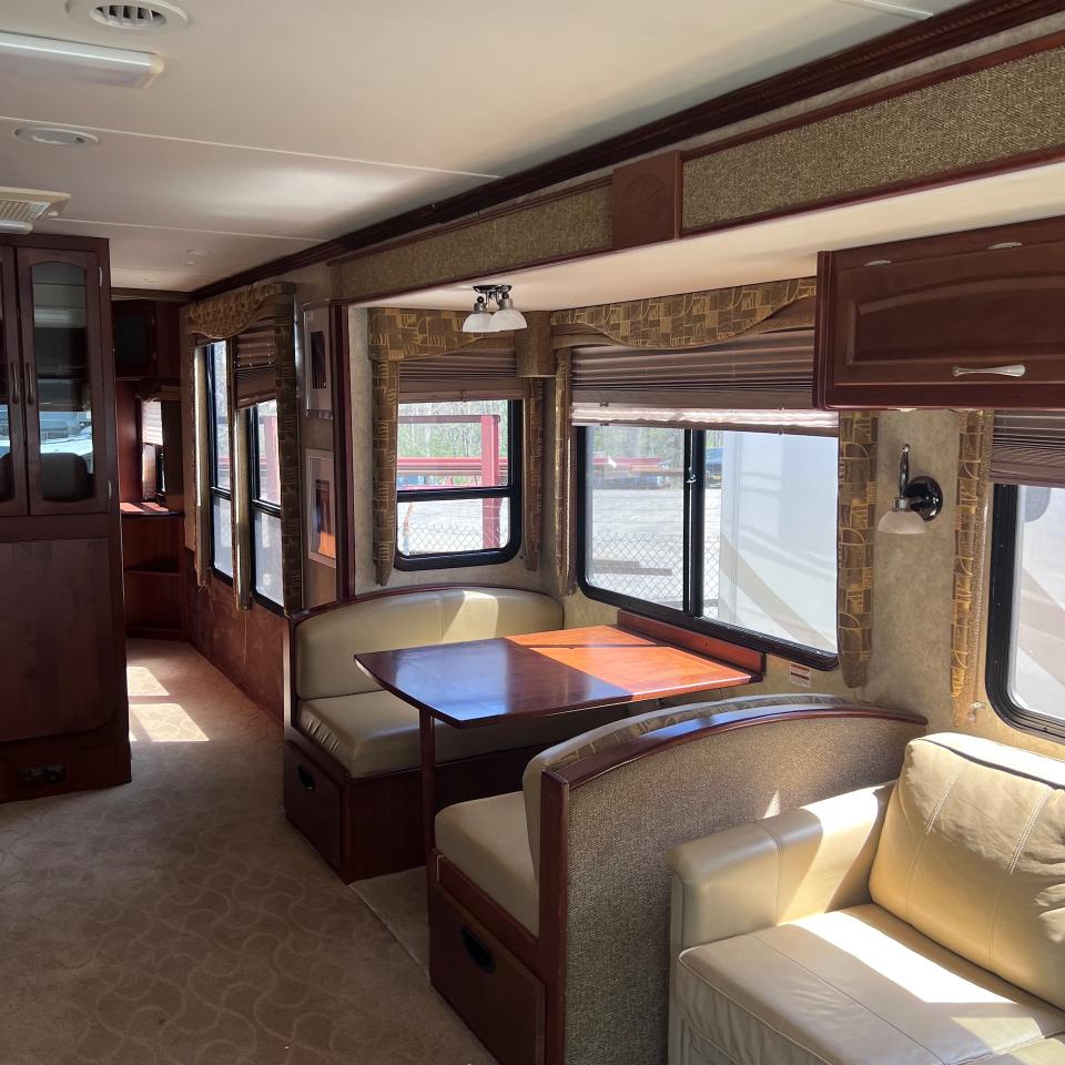 Fleetwood Pace Arrow  2005