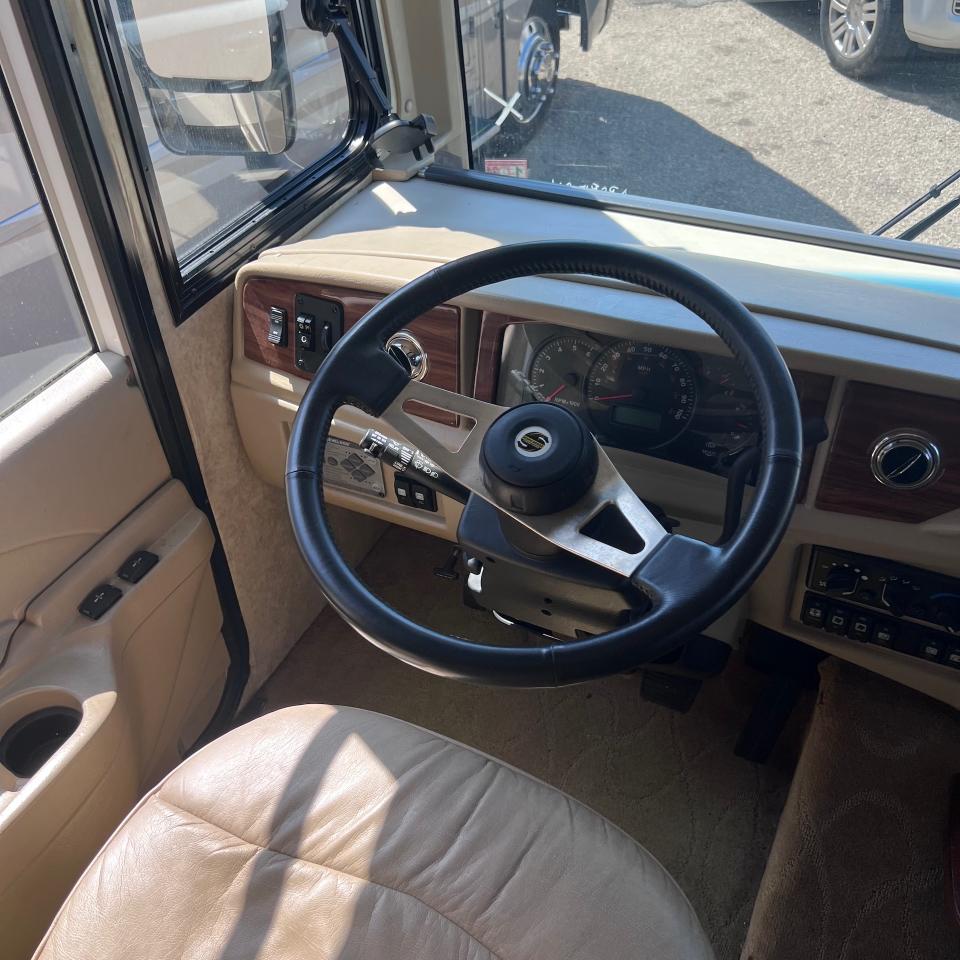 Fleetwood Pace Arrow  2005