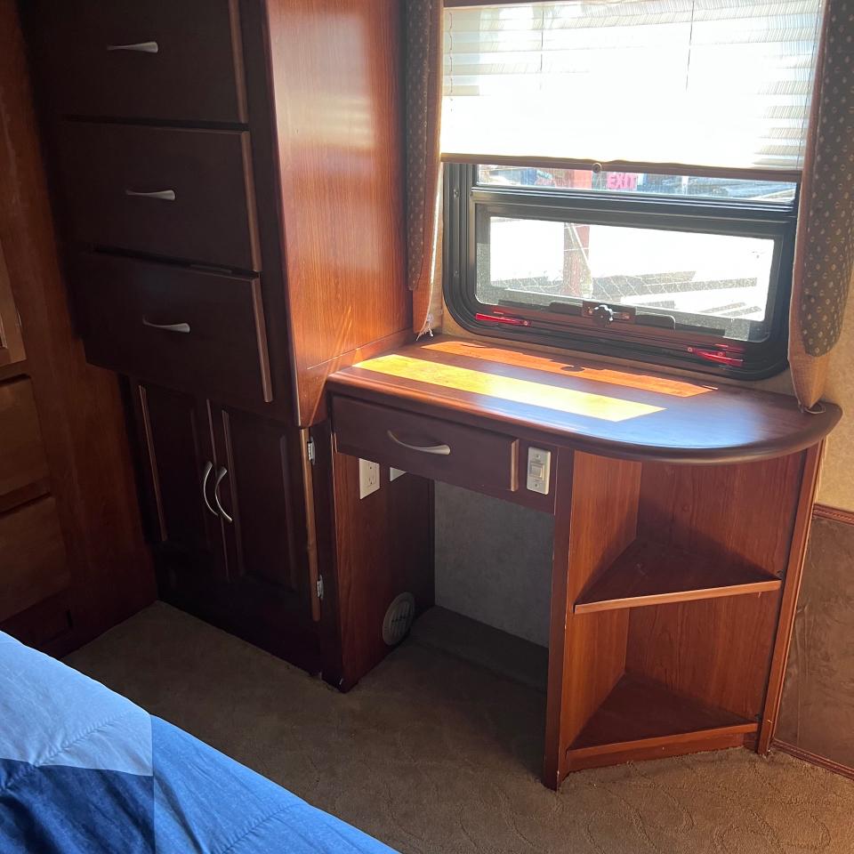 Fleetwood Pace Arrow  2005