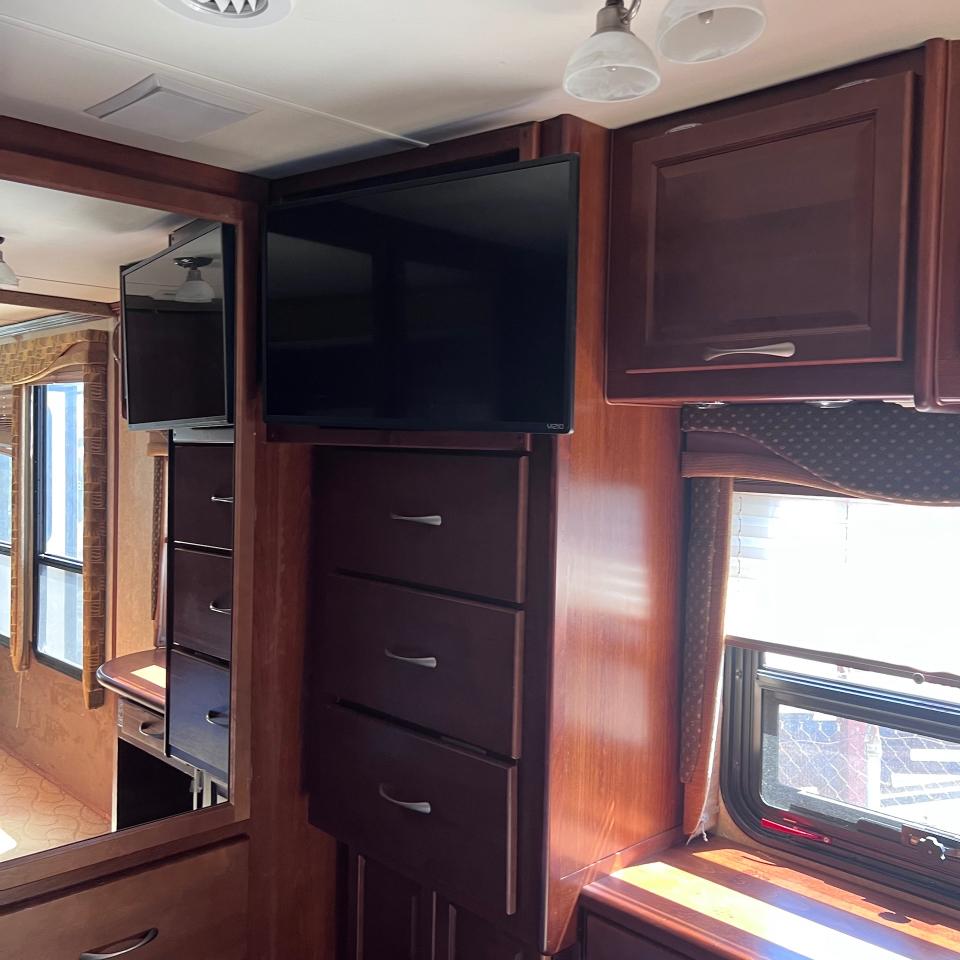 Fleetwood Pace Arrow  2005