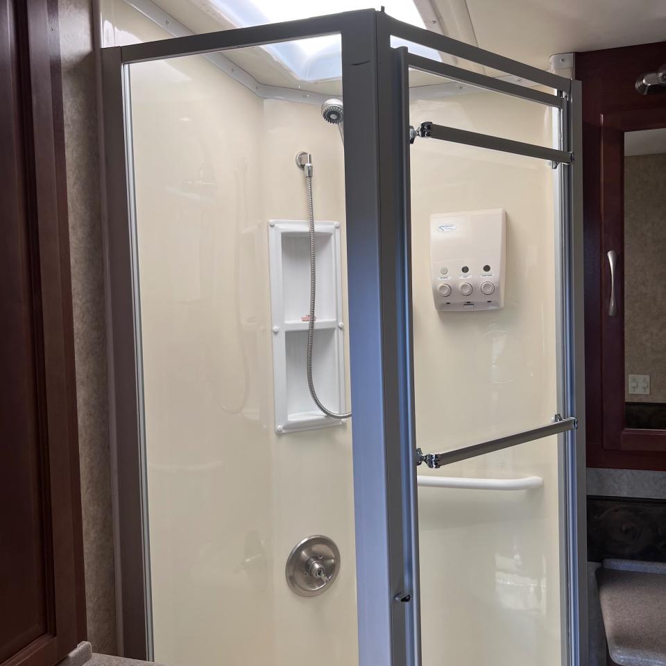 Fleetwood Pace Arrow  2005