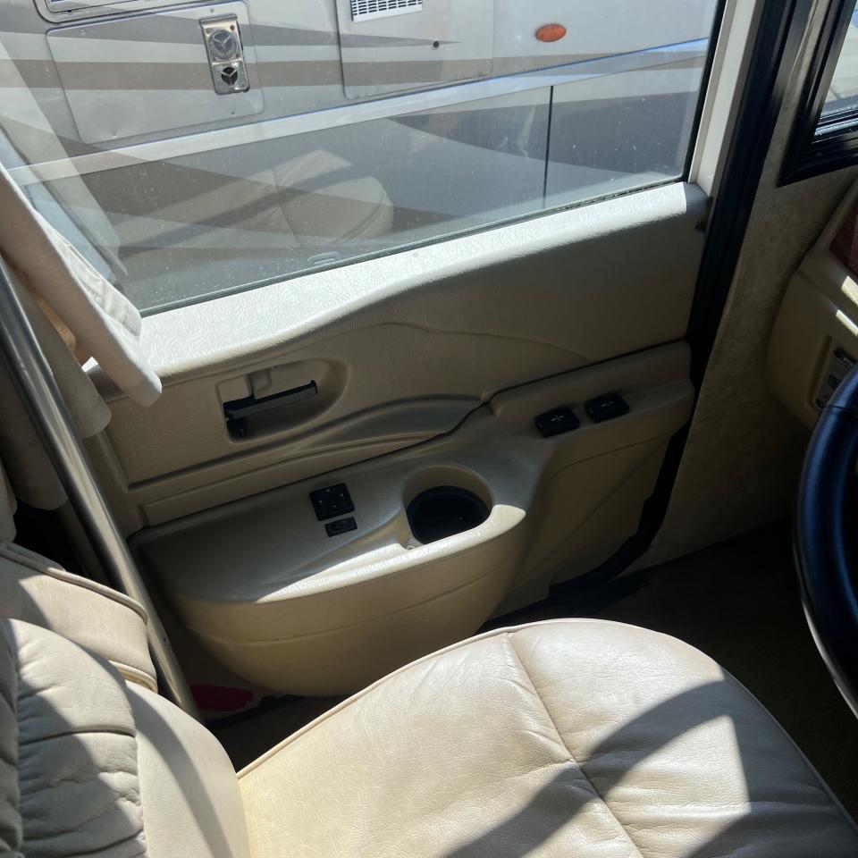 Fleetwood Pace Arrow  2005