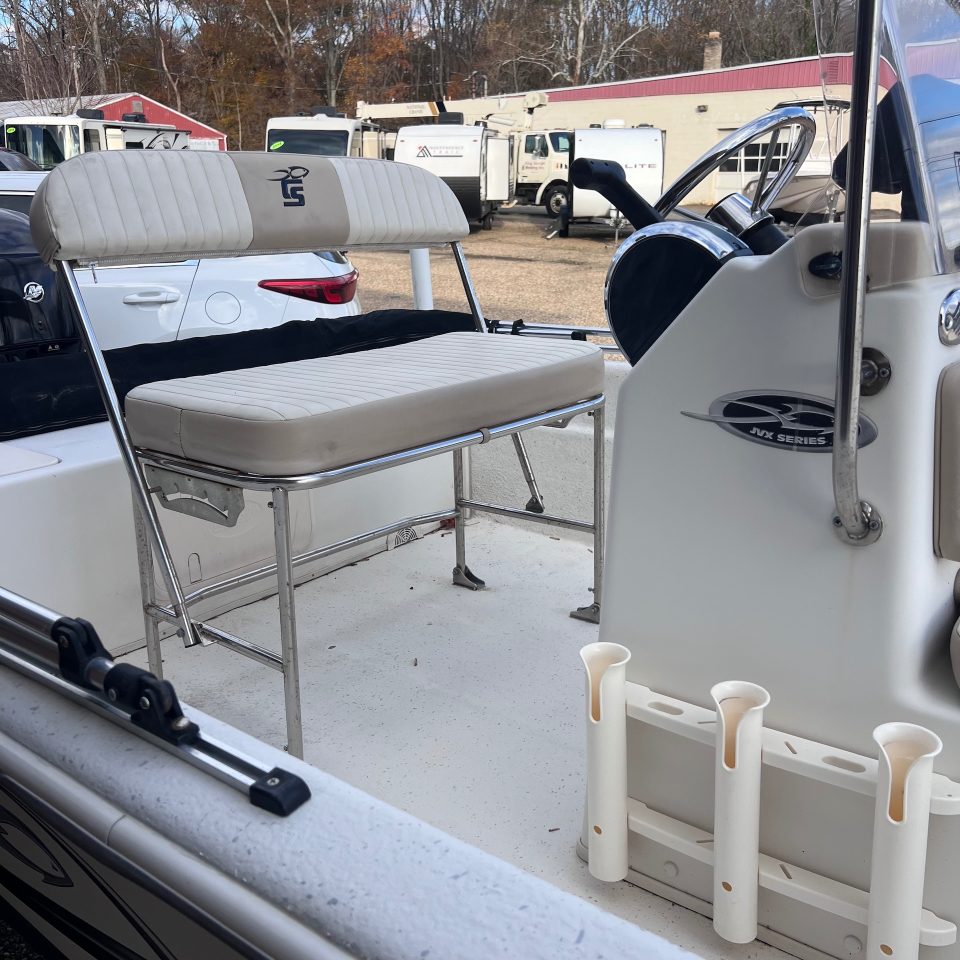 Carolina Skiff JVX 16 CC  2016