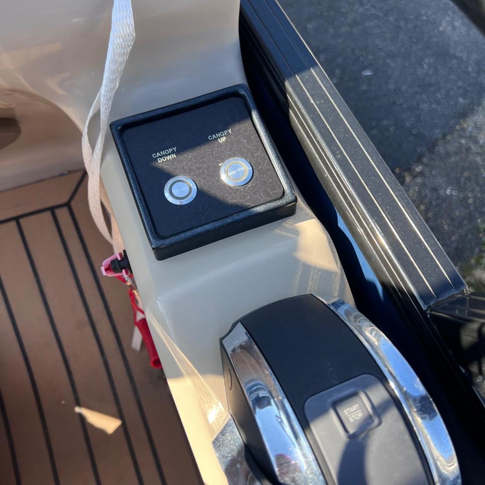 Sun Tracker Regency  2019