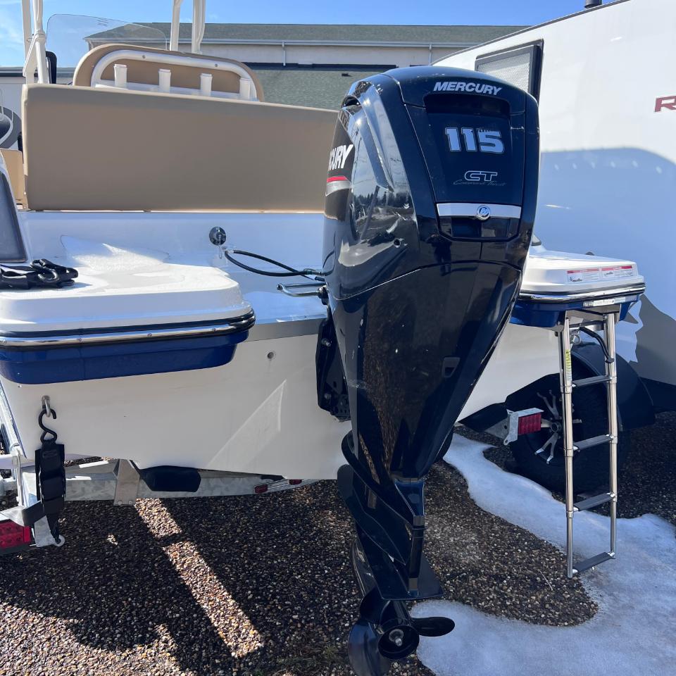 Bayliner Trophy  2025