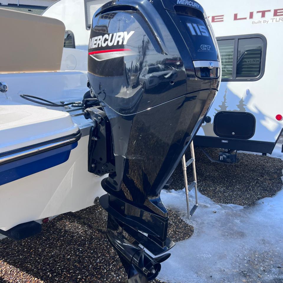 Bayliner Trophy  2025