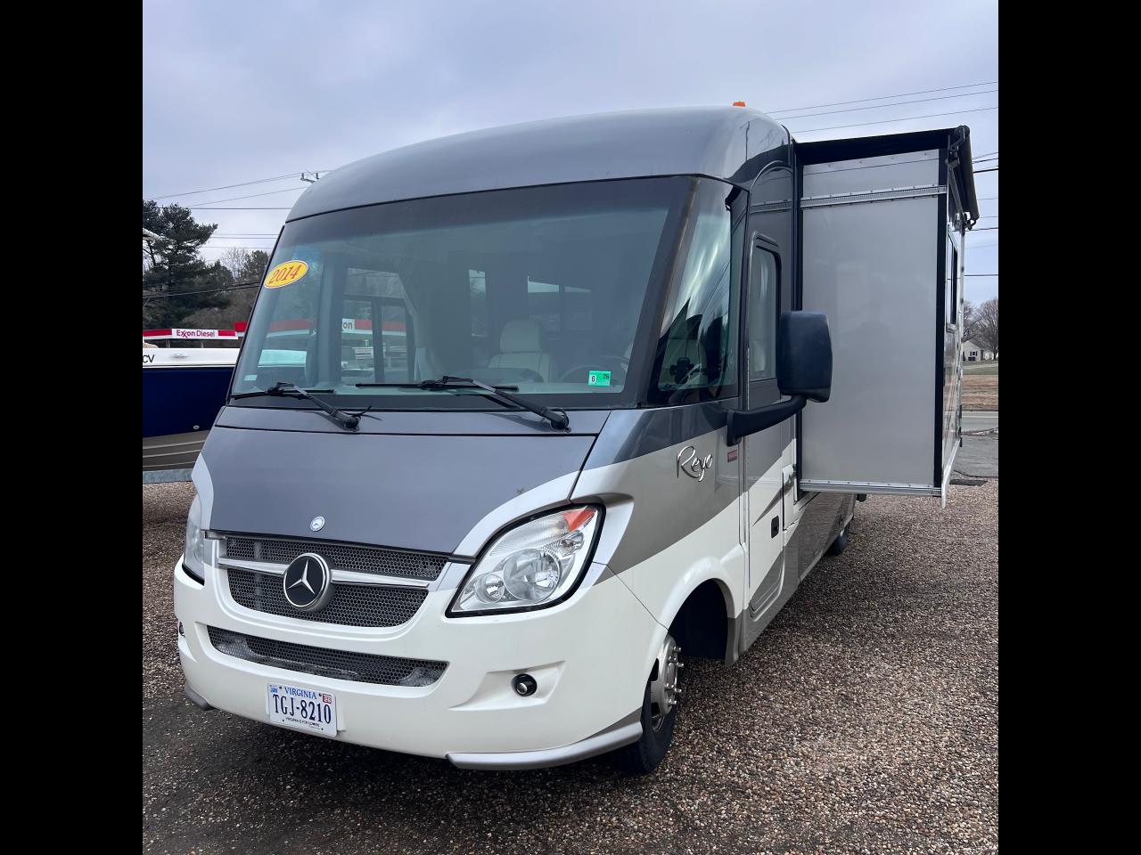 2014 Itasca Reyo 25P