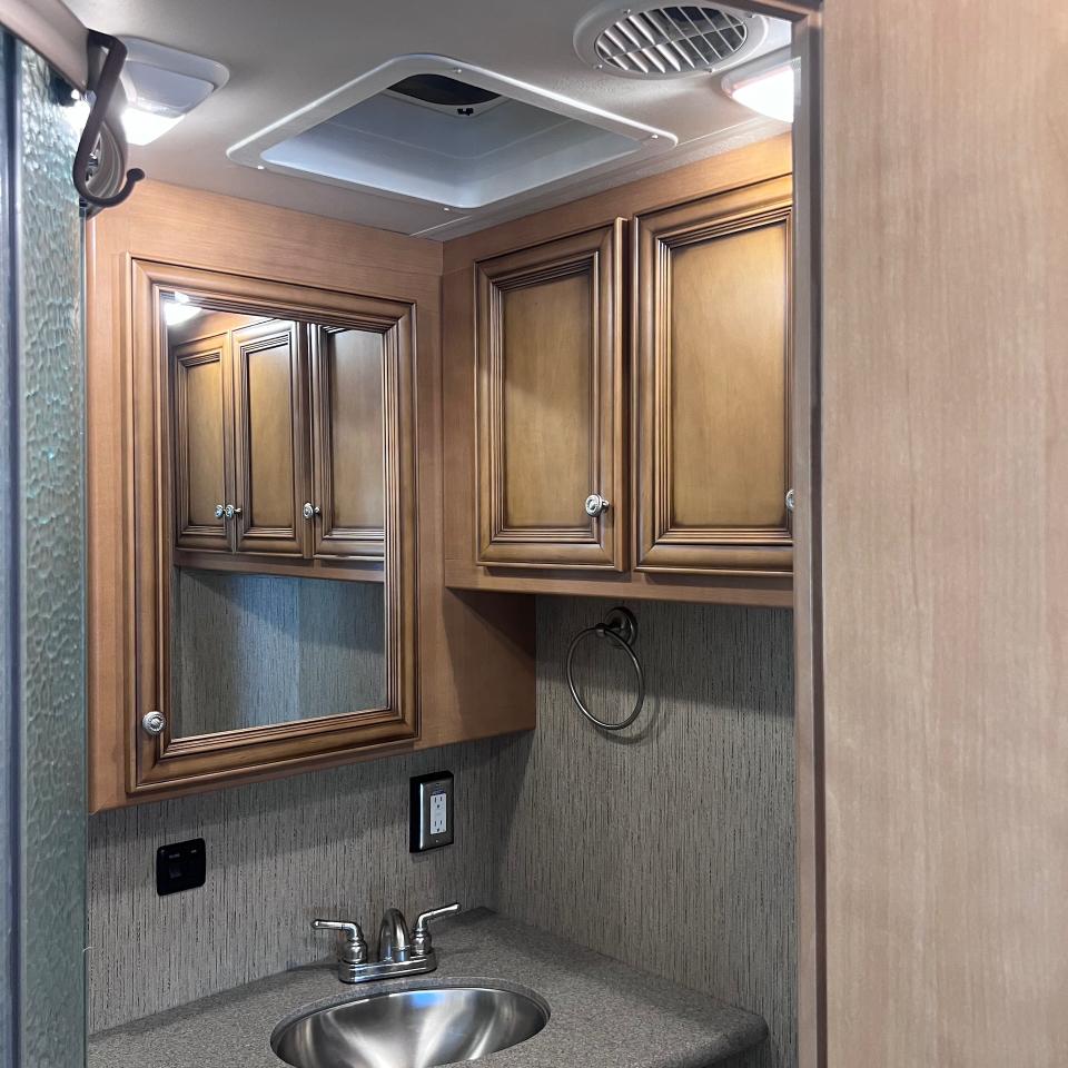 Newmar Bay Star  2016