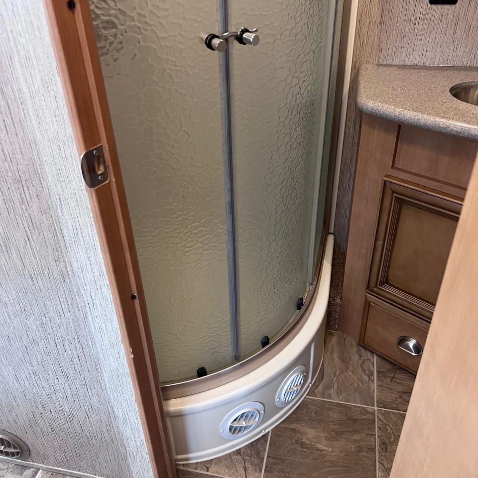 Newmar Bay Star  2016