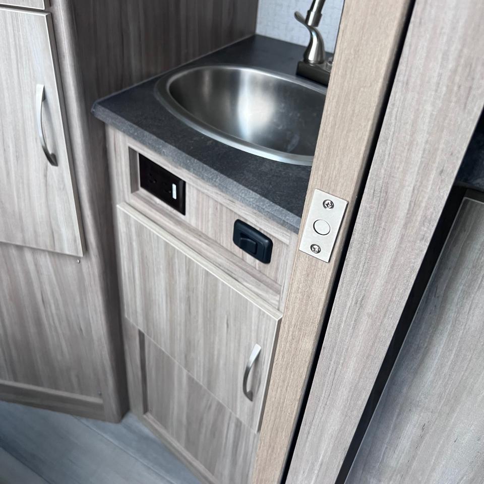 Winnebago Micro Minnie  2021