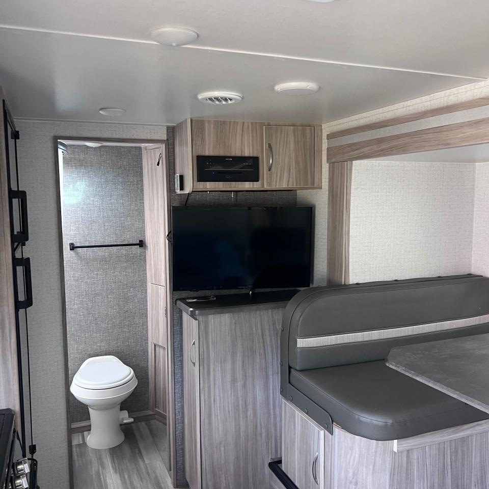 Winnebago Micro Minnie  2021