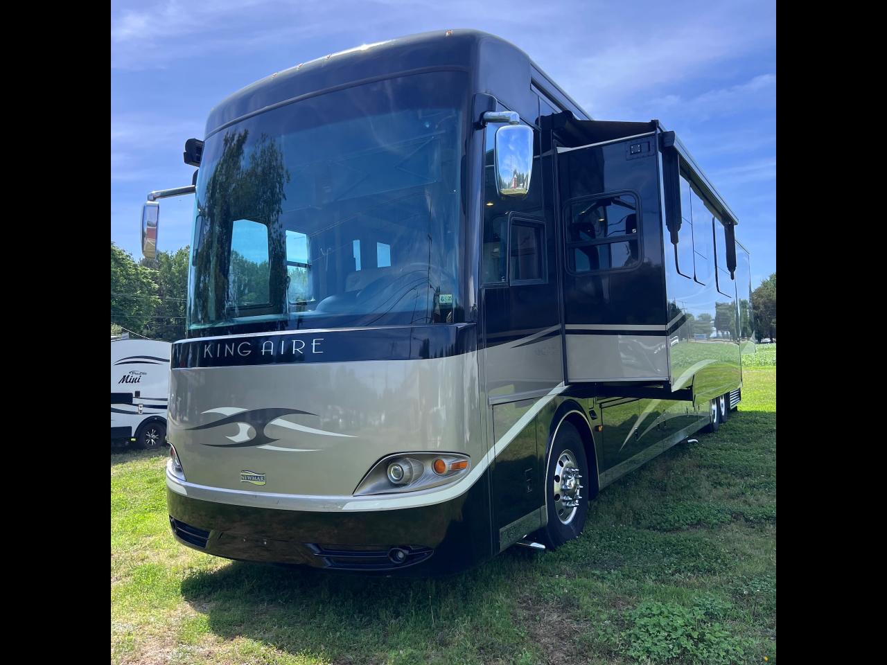 2008 Newmar King Aire 4561