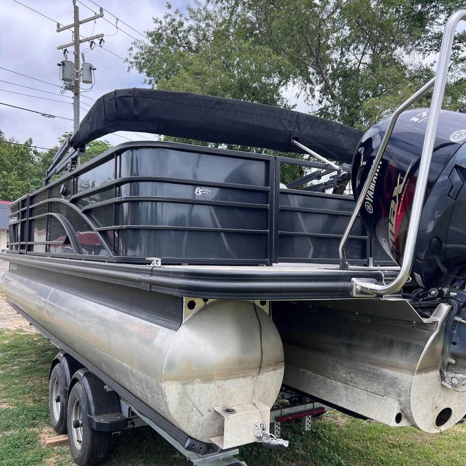 Bennington L Series  2021