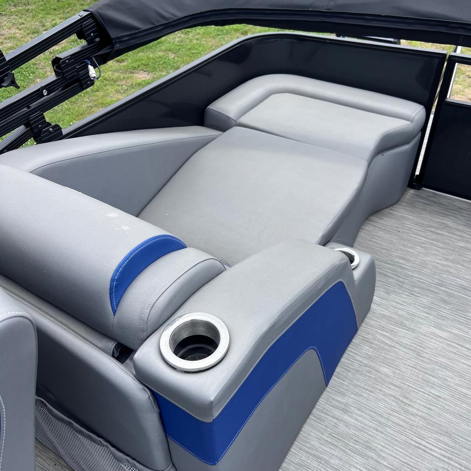 Bennington L Series  2021