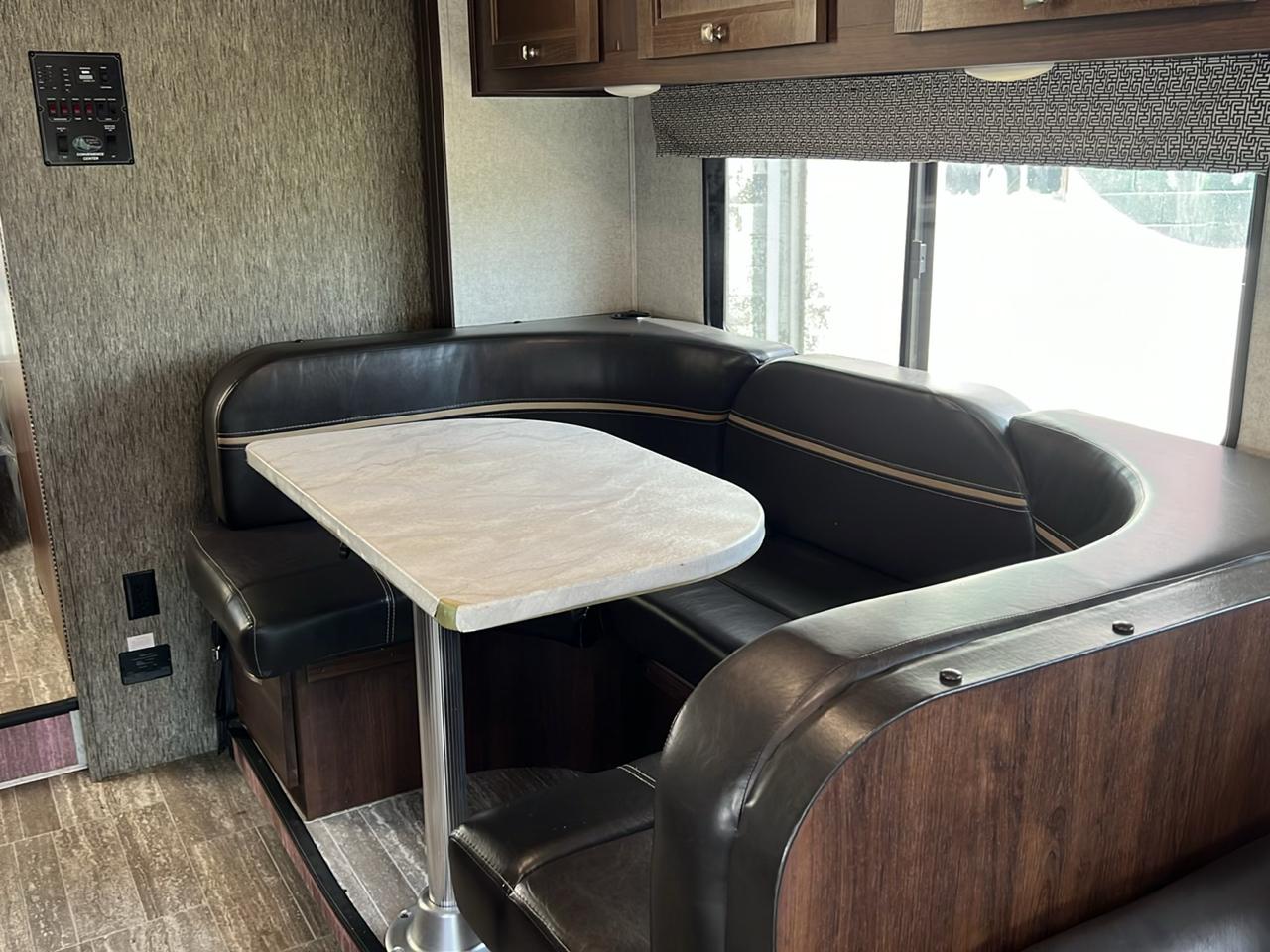Forest River Sunseeker  2019