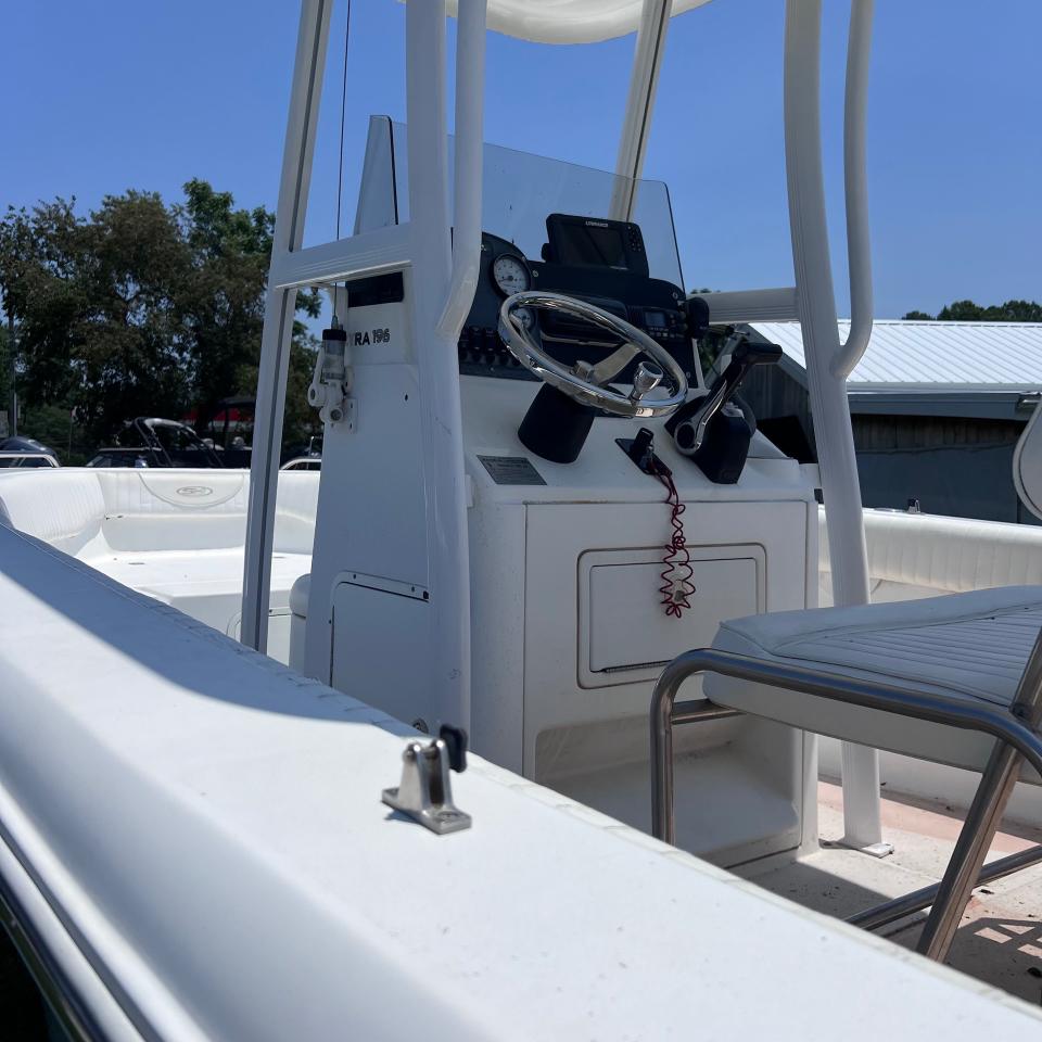Sea Hunt Ultra 196  2008