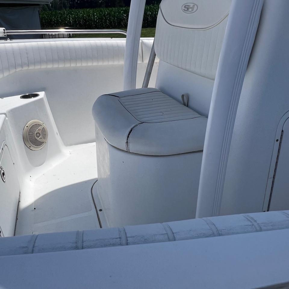 Sea Hunt Ultra 196  2008