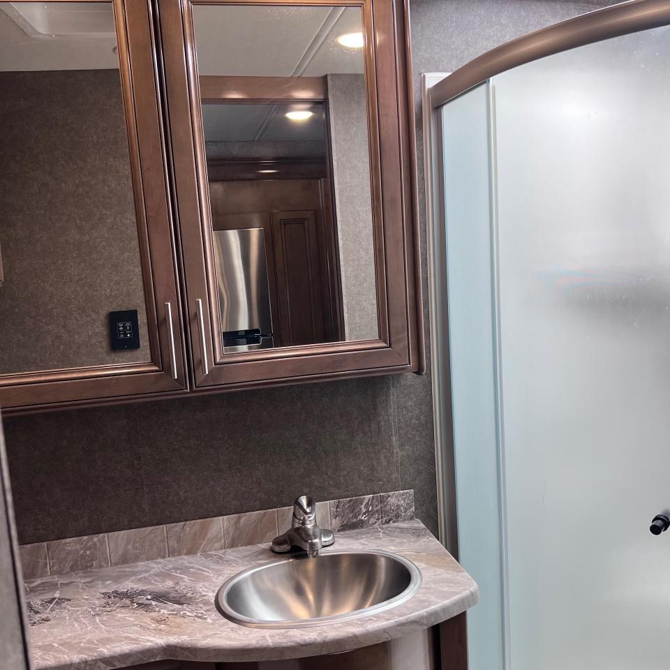 Thor Motor Coach Miramar  2019