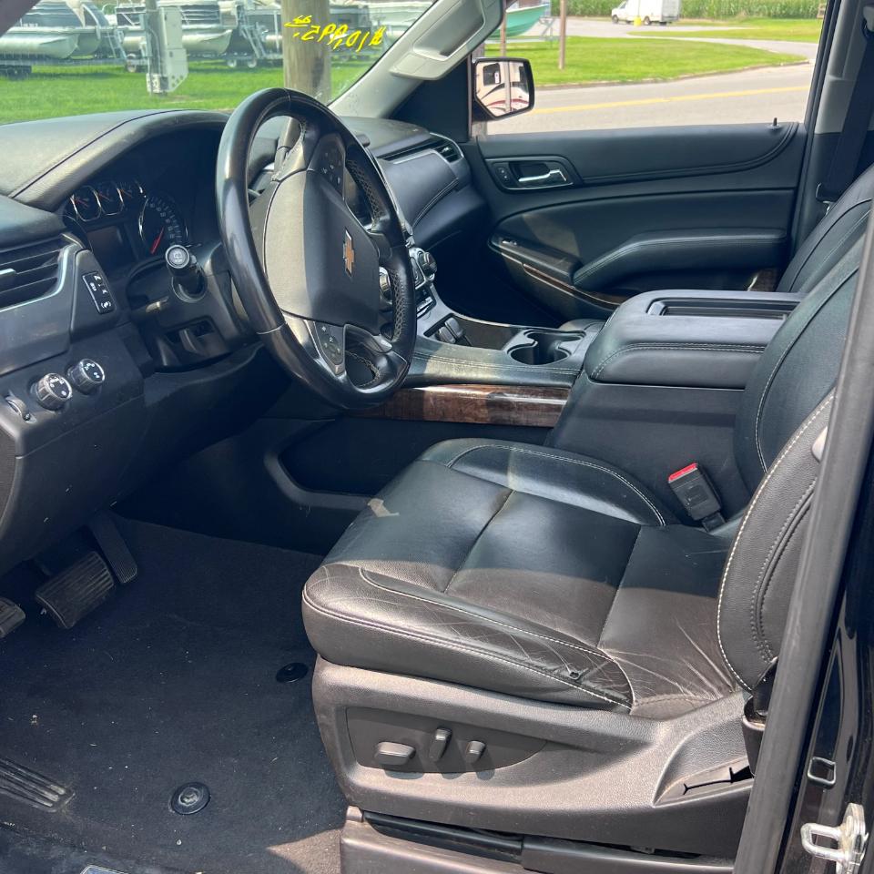 Chevrolet Suburban LT 4WD 2019