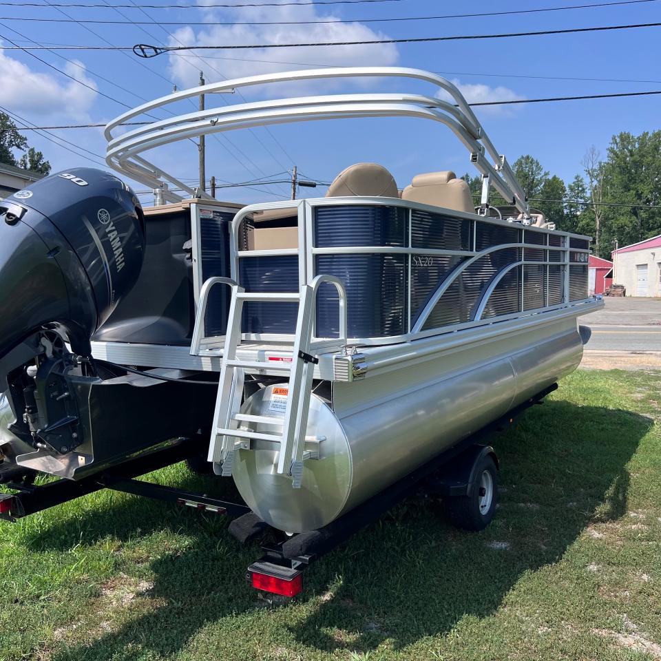 Bennington 20 SFX  2019