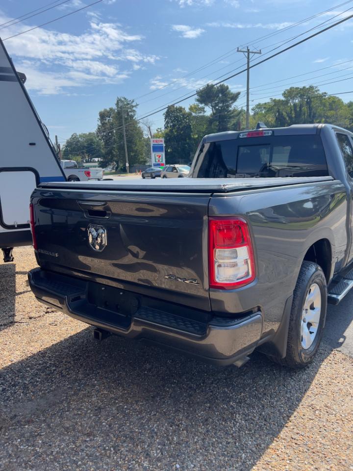 RAM 1500 Big Horn Quad Cab 4WD 2024