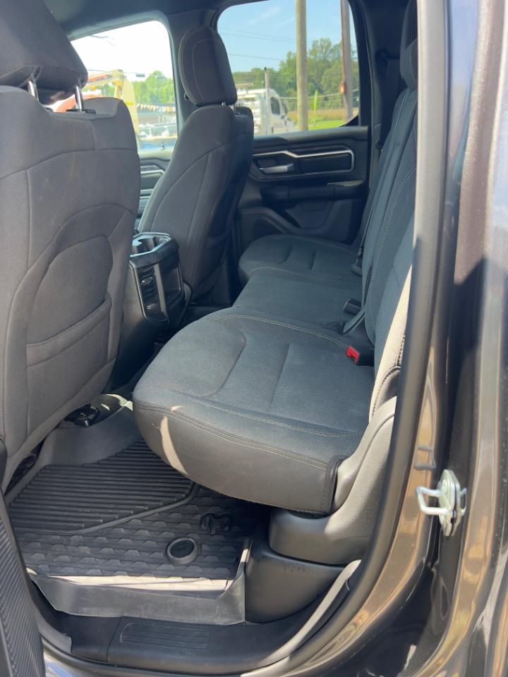 RAM 1500 Big Horn Quad Cab 4WD 2024