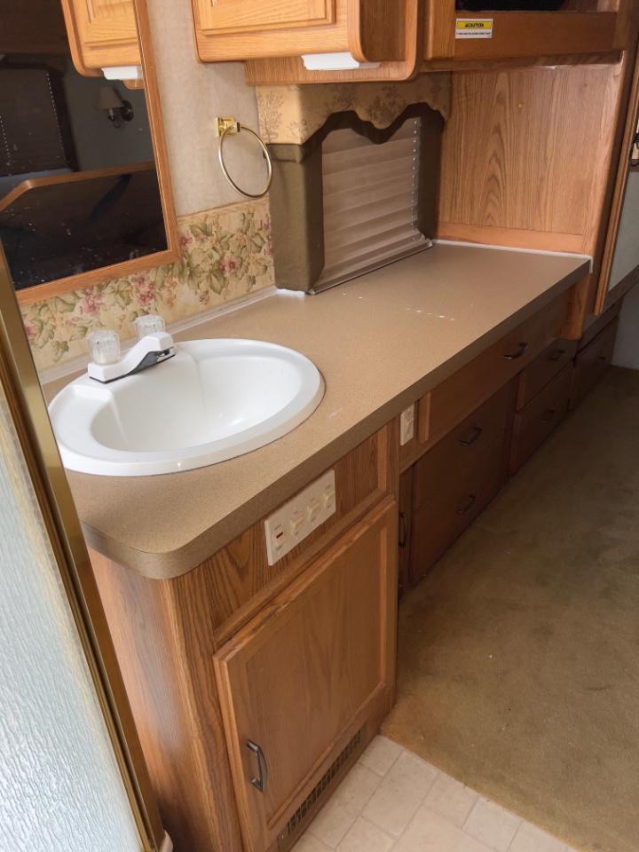 Fleetwood Bounder  2004
