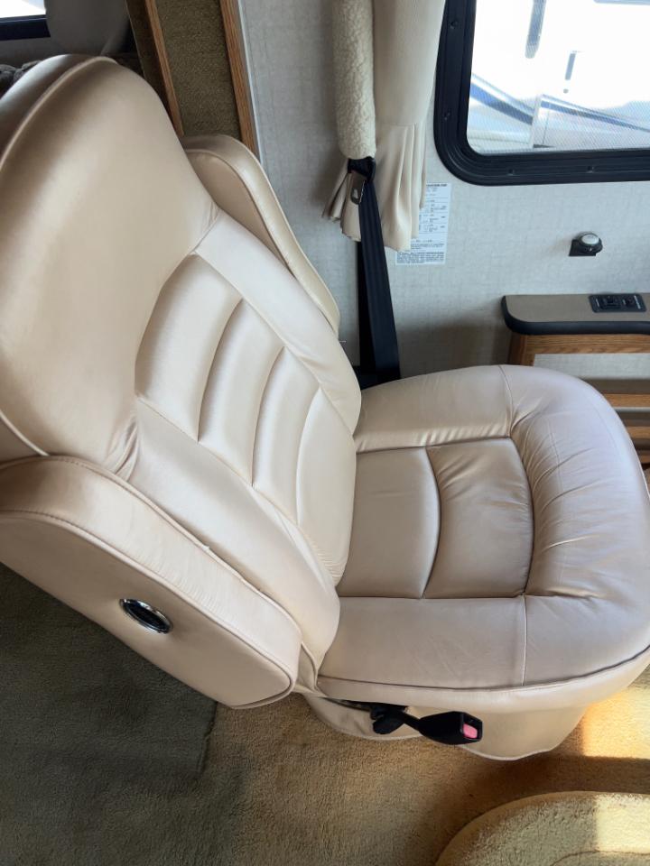 Fleetwood Bounder  2004