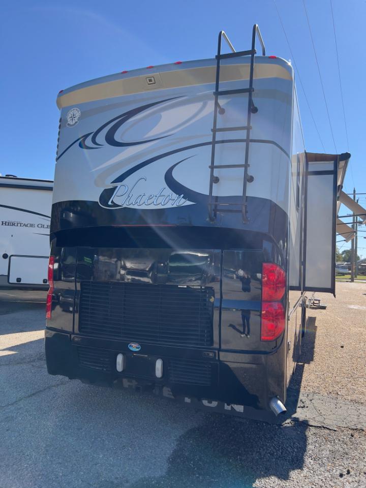 Tiffin Motorhomes Phaeton  2011