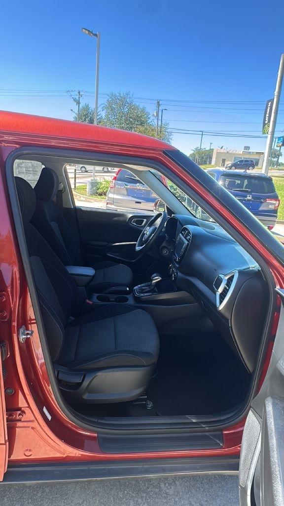 2021 Kia Soul S - Photo 10