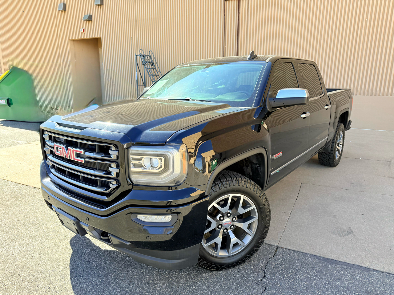 2016 GMC Sierra 1500 SLT Crew Cab Short Box 4WD