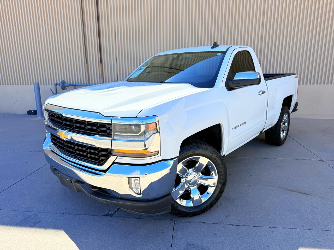 2017 Chevrolet Silverado 1500 LT Short Box 4WD