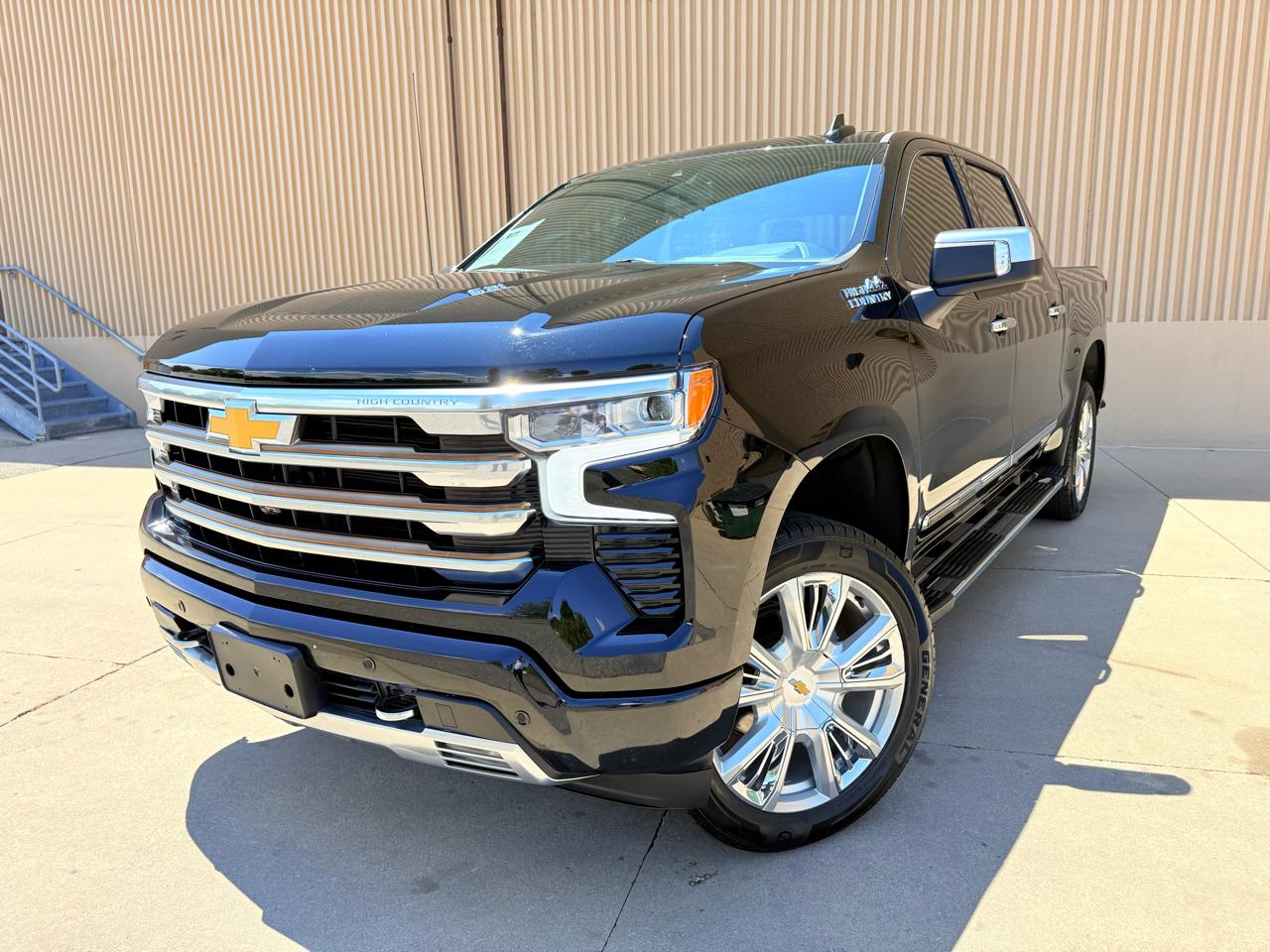 2022 Chevrolet Silverado 1500 High Country Crew Cab 4WD