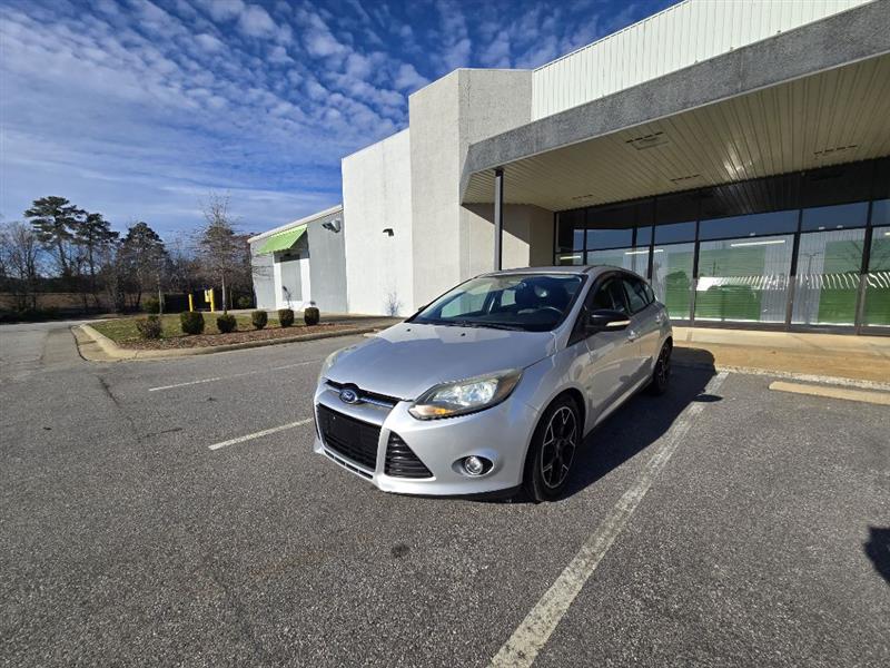 Ford Focus SE Hatch 2014