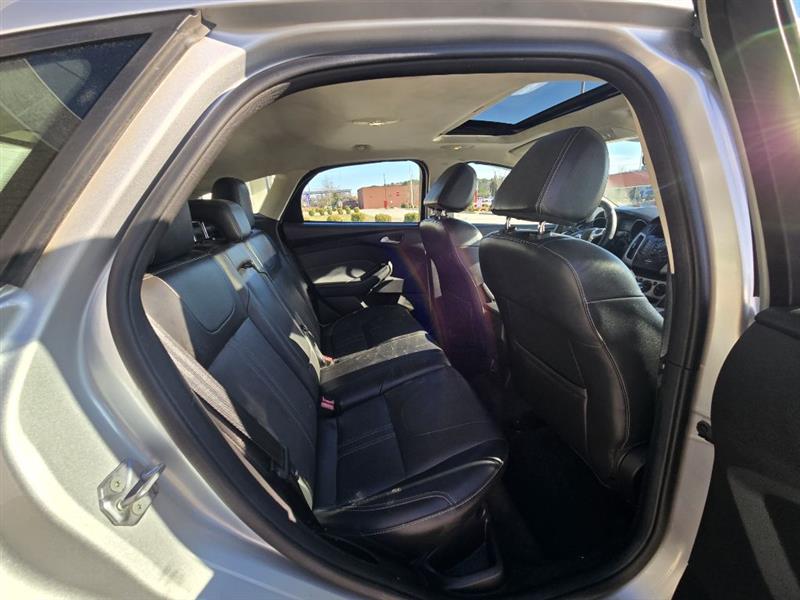 Ford Focus SE Hatch 2014