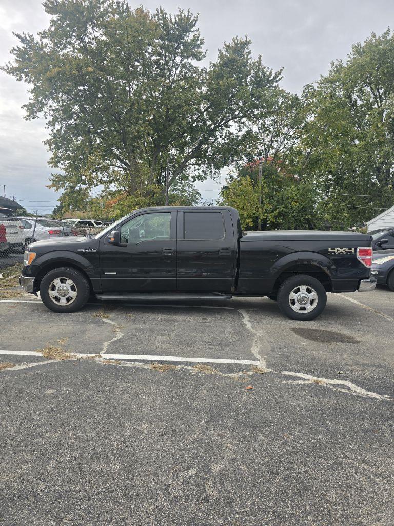 Ford F-150 XL SuperCrew 5.5-ft. Bed 4WD 2012